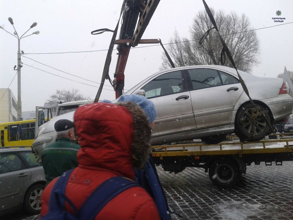 львів священик поліція