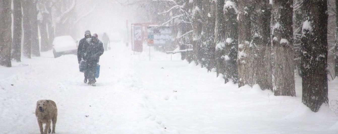 Відновлення руху транспорту та відкриття аеропорту: Одещина оговтується від розгулу стихії