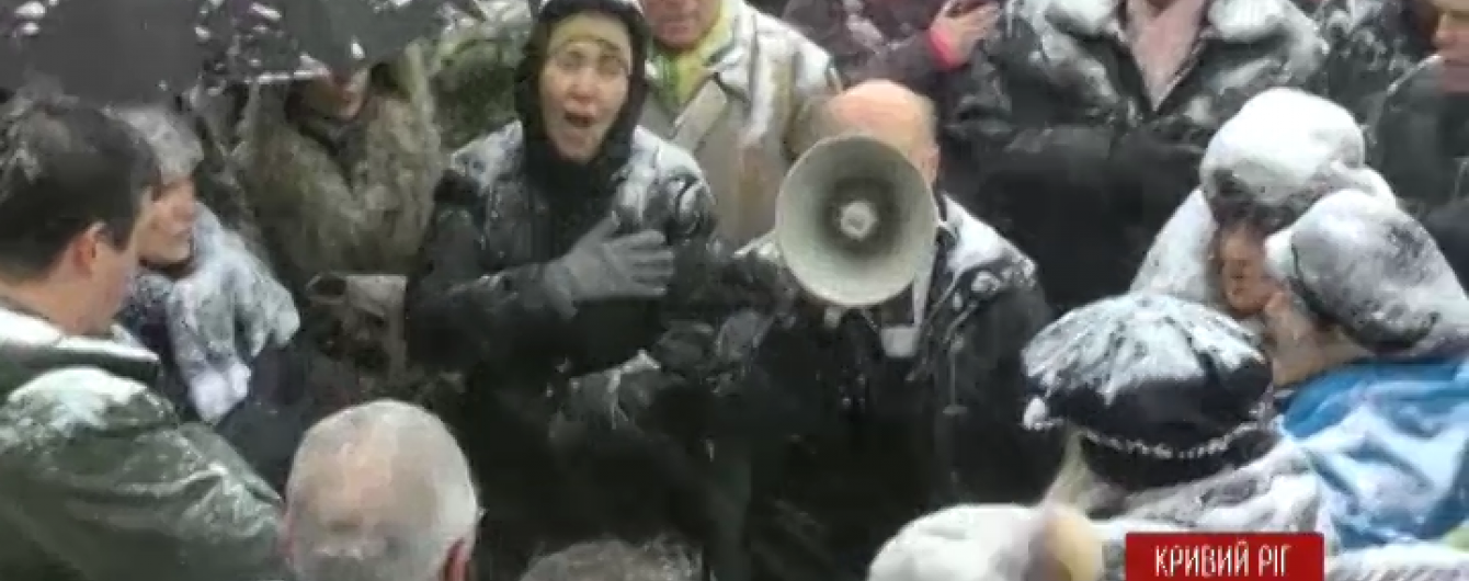 Представники Кривого Рогу оголосили голодування, поки не підпишуть закон про перевибори