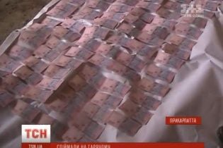 Заступника голови Косівської райдержадміністрації затримали на хабарі