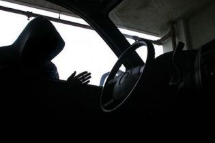 Київській поліції повідомили про викрадення чоловіка на Оболоні