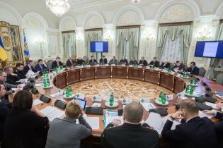 Яценюк і Шокін виведені зі складу РНБО