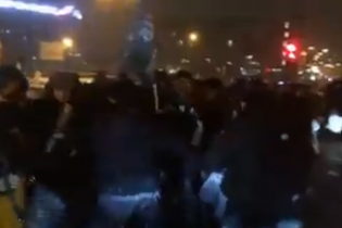 У Москві розлючені валютні позичальники перекрили вулицю