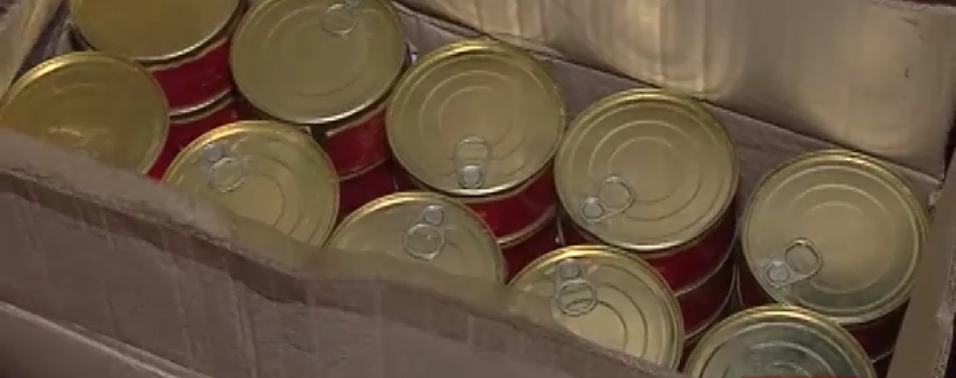 У Житомирі підприємцю, в якого знайшли армійські сухпайки, погрожують самосудом
