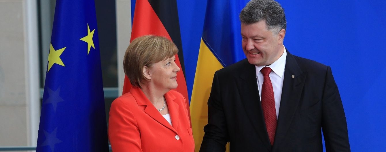 Порошенко поговорил с Меркель о лечении Умерова в Германии