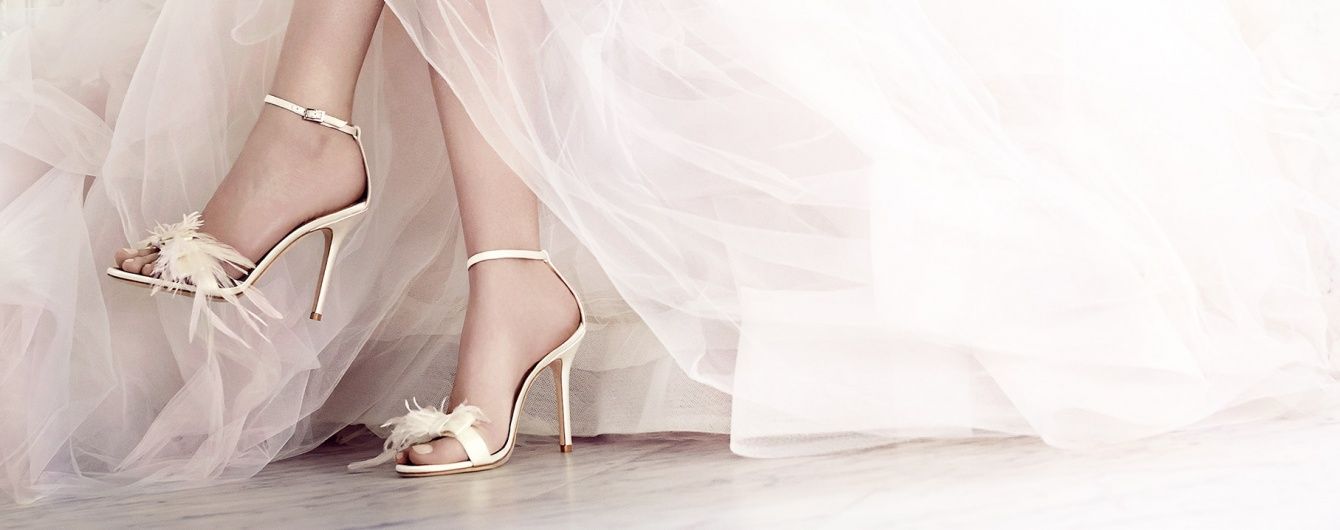 Свадебная коллекция обуви Jimmy Choo: туфли с кристаллами, перьями и кружевом