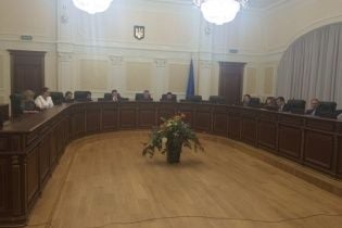 Вища рада юстиції "злила" справу про засудження автомайданівців скандальним Чаусом