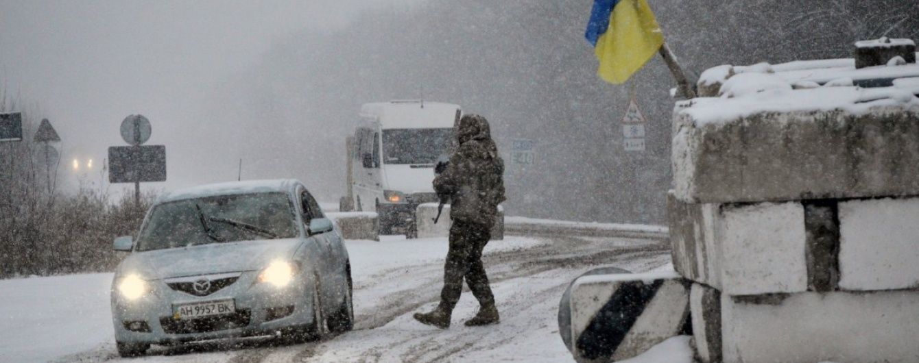 Під Майорськом волонтери-медики потрапили під мінометний обстріл бойовиків: є постраждалі