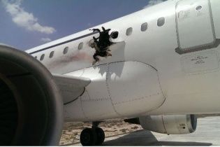 У Мережі з'явилося відео вибуху в літаку A321 у Сомалі