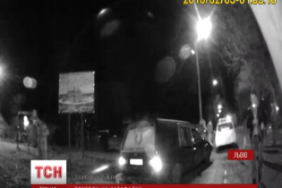 П'яний чоловік на катафалку влаштував ДТП у Львові