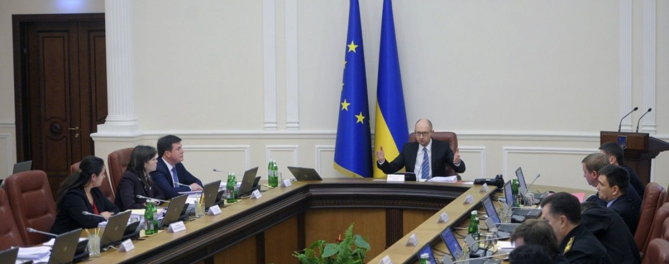 Яценюк попросив не лякати відставкою і назвав 5 принципів подальшої роботи уряду
