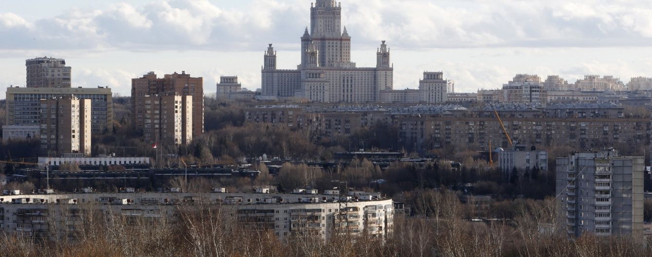 Зовнішня торгівля Росії у січні 2016 обвалилася на третину