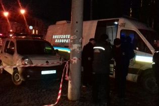 Невідомий повідомив у Кабмін про мінування пам'ятника Бандері у Львові