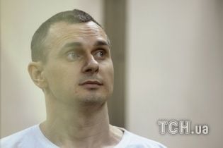 Українського омбудсмена не пустили до Сенцова