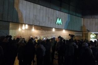 Рятувальники розповіли, що горіло на станції метро "Площа Льва Толстого"