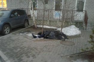 У Києві чоловік вистрибнув із 22-го поверху