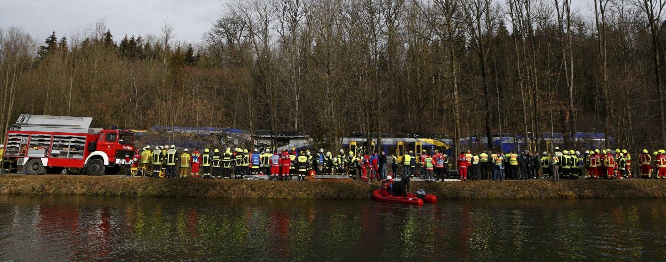 На місці катастрофи потягів у Німеччині не можуть знайти "чорну скриньку"