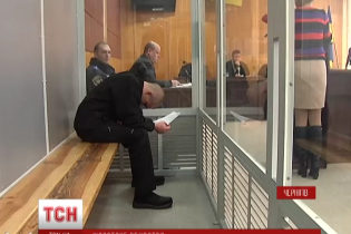 У Чернігові переглядають справу про жорстоке вбивство підлітком власної вчительки