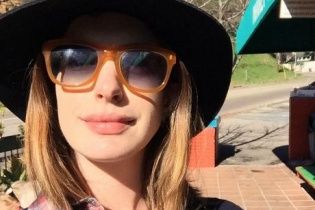 Обзор Instagram: новая прическа Хэтэуэй и Мадонна без макияжа
