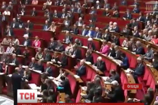 Парламент Франції дозволив позбавляти громадянства за тероризм