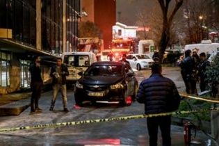 У Туреччині невідомі закидали "коктейлями Молотова" та обстріляли редакції двох газет