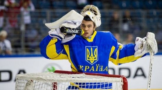 Двох українських хокеїстів відсторонили через договірний матч - IIHF