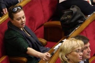 "МВФ все розуміє, а ми їм "пісєчку". Нардеп вразила відповіддю на заяву Лагард