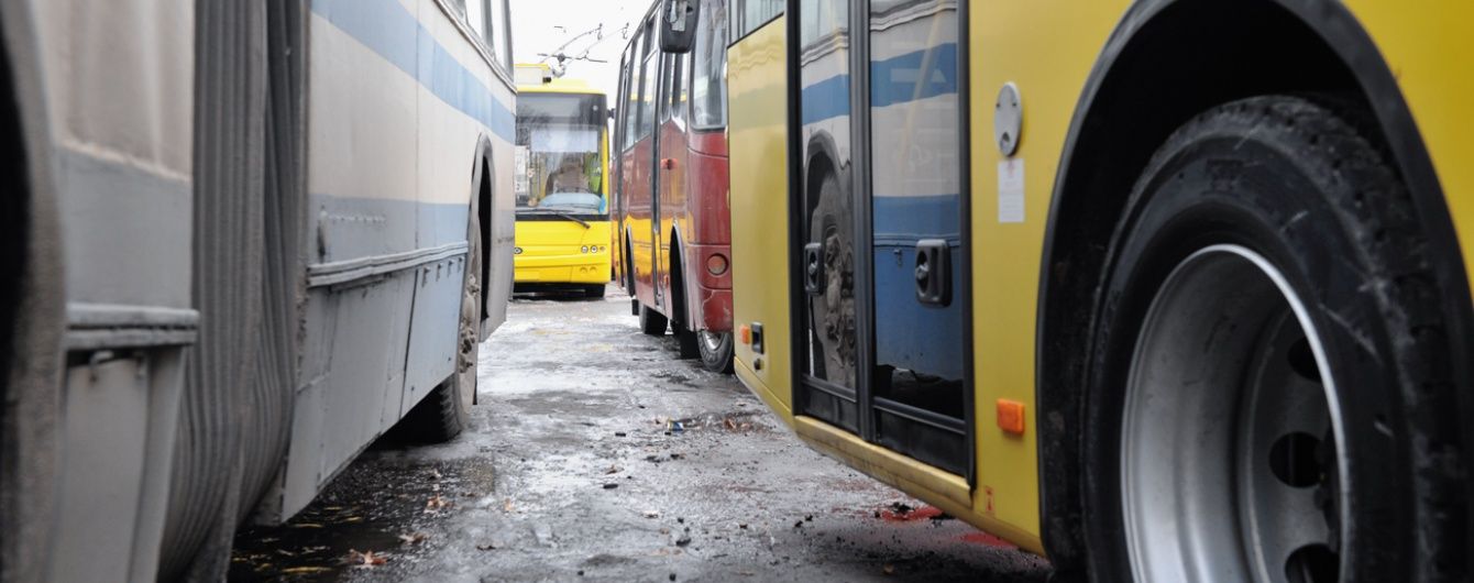 В окупованому Севастополі через брак електроенергії зупинили тролейбуси