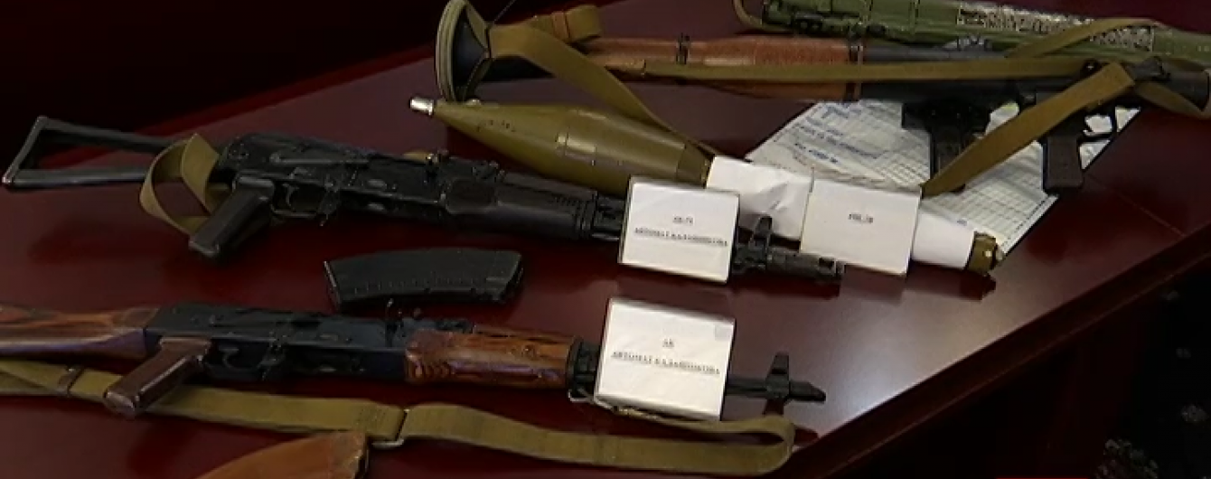 Журналісти з'ясували загрозливі масштаби торгівлі нелегальною зброєю в Україні