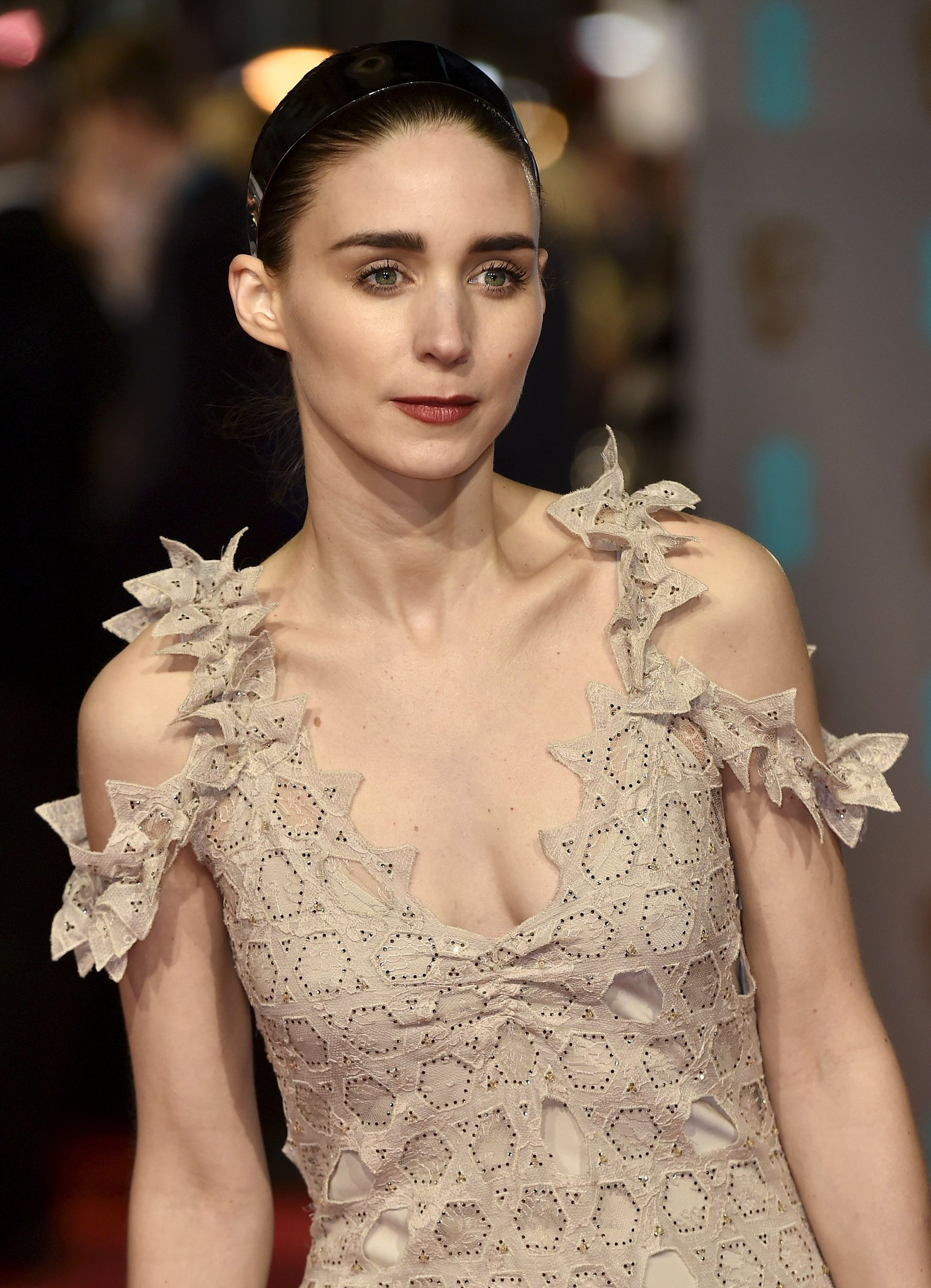 Bafta 2016, прически и макияж_4