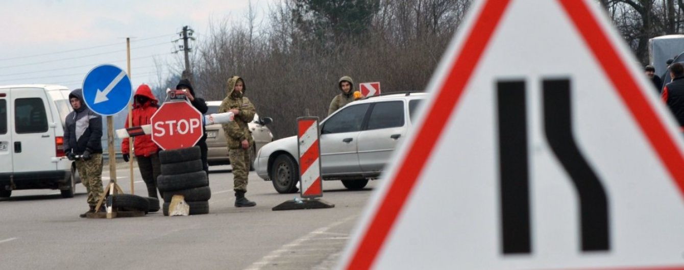 У Путіна вважають "беззаконням" блокування російських фур в Україні