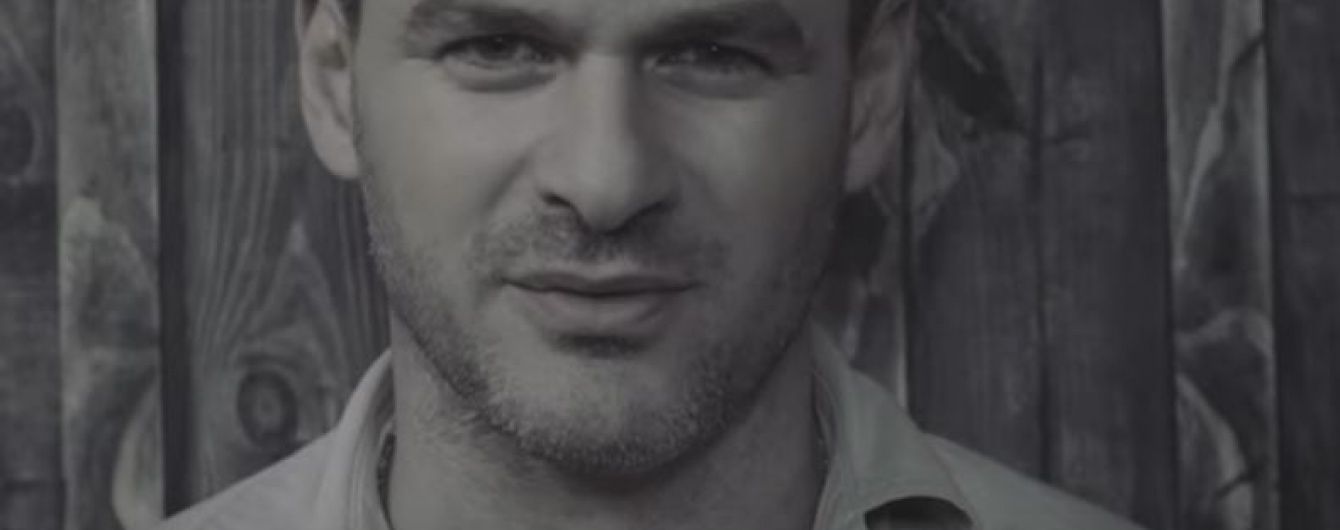 У новому відео м'язистий Мірзоян розпиляв двері, намагаючись знайти вихід із лабіринту