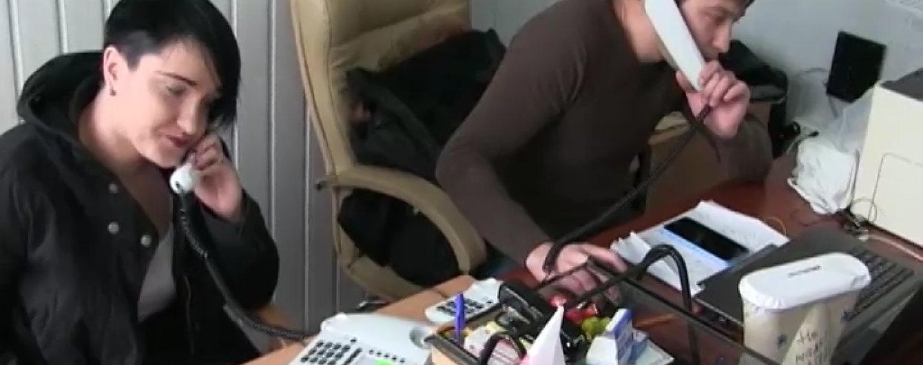 У Києві вільно продають перепустки СБУ на окуповану територію та квитки на заборонені автобуси