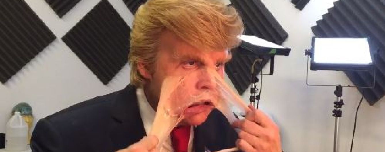 Джонні Депп драматично зняв з себе обличчя Дональда Трампа