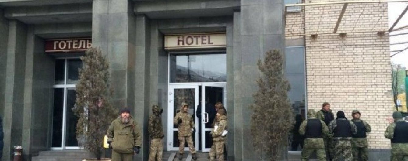 У центрі Києва "замінували" готель - ЗМІ