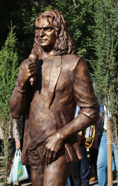 невдалий пам`ятник Кузьмі