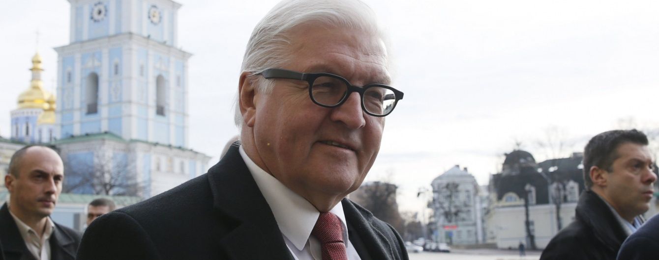 Наконец появилось движение. Штайнмайер прокомментировал решение о разведении сил в зоне АТО