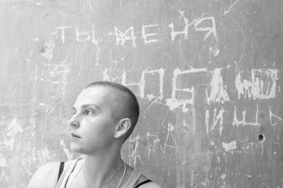 СБУ оприлюднила відео видворення скандальної Столярової з України