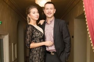 Офіційно: Дмитро Ступка нарешті одружився із відомою ведучою