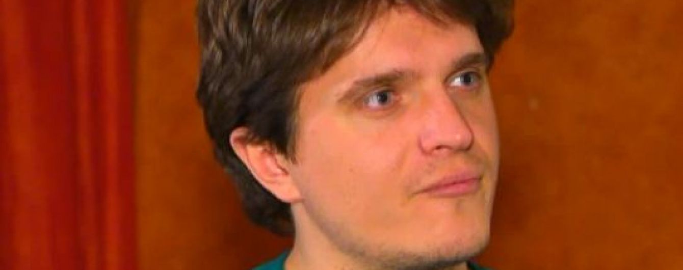 Анатоліч відзначатиме професійне свято із забороненим алкоголем від бабусі