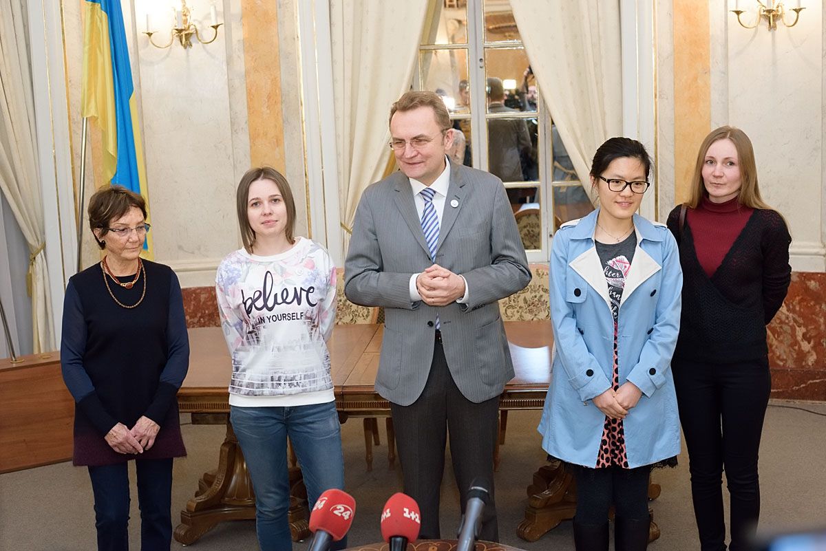 Марія Музичук та Хоу Іфань у Львові