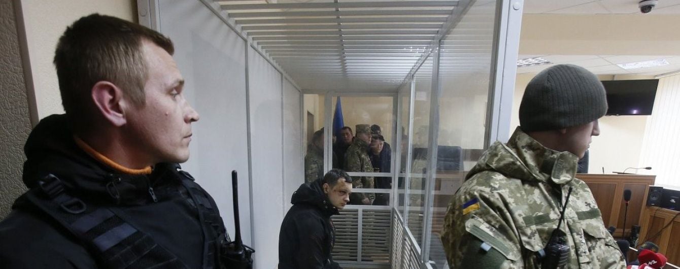 Подругу голови "Азова-Крим" Краснова відпустили під домашній арешт