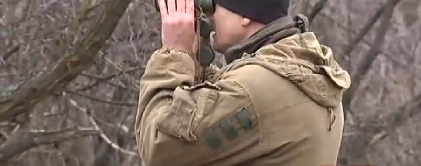 Під Горлівкою вдень військових обстрілюють снайпери, а вночі – артилеристи