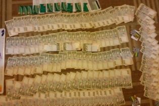 Афера на 30 млрд грн: як фейковим переселенцям вдається банкрутувати державу