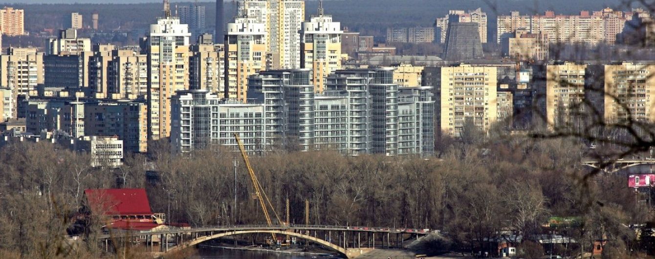 У середу на Заході та Сході буде сонячно, а в Центрі дощитиме