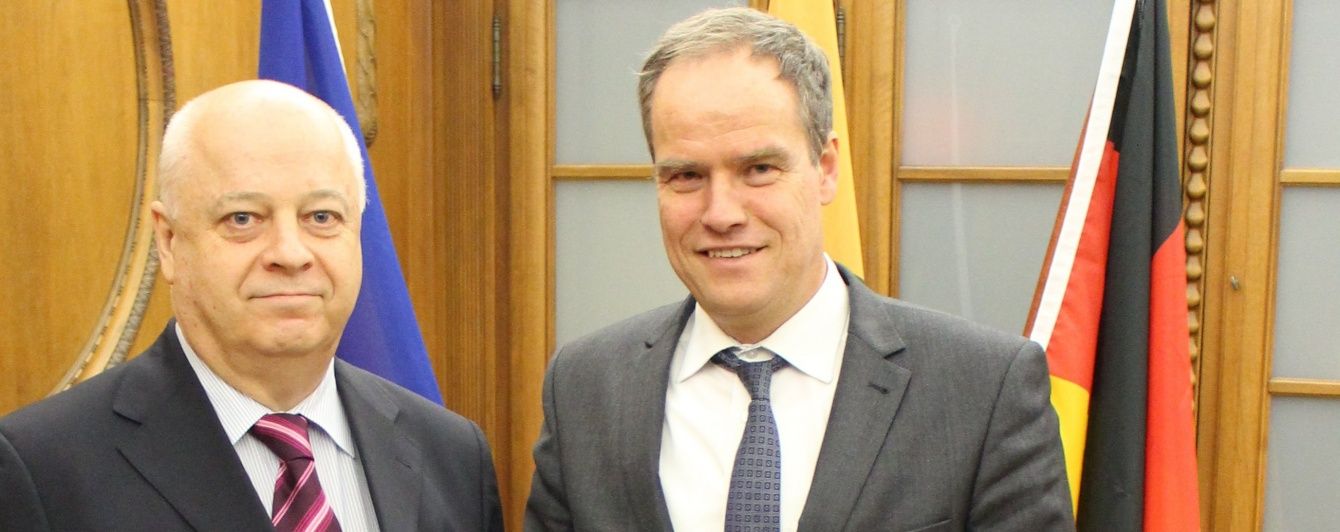 Мер німецького міста хоче відновити відносини з "російським" Сімферополем