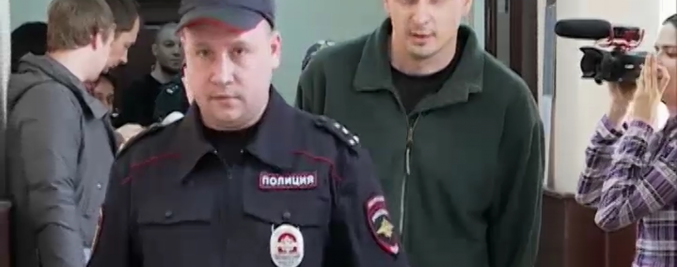 Шевченківським лауреатам урізали грошові премії