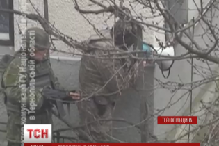 "Тернопільський терорист" уже погрожував дружині зброєю, однак поліція його не затримала