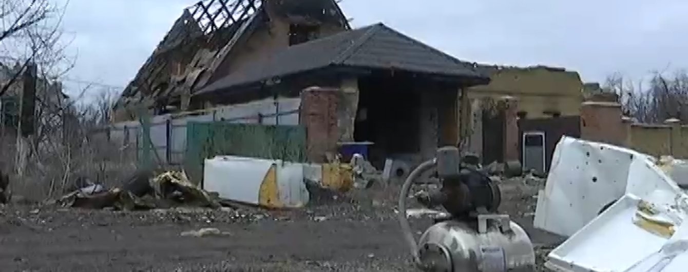 Переселенці з Пісків подали до суду на Росію та Україну через зруйновані війною будинки