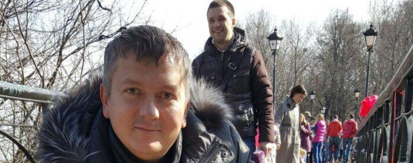 У Києві після ремонту відкрили Міст закоханих